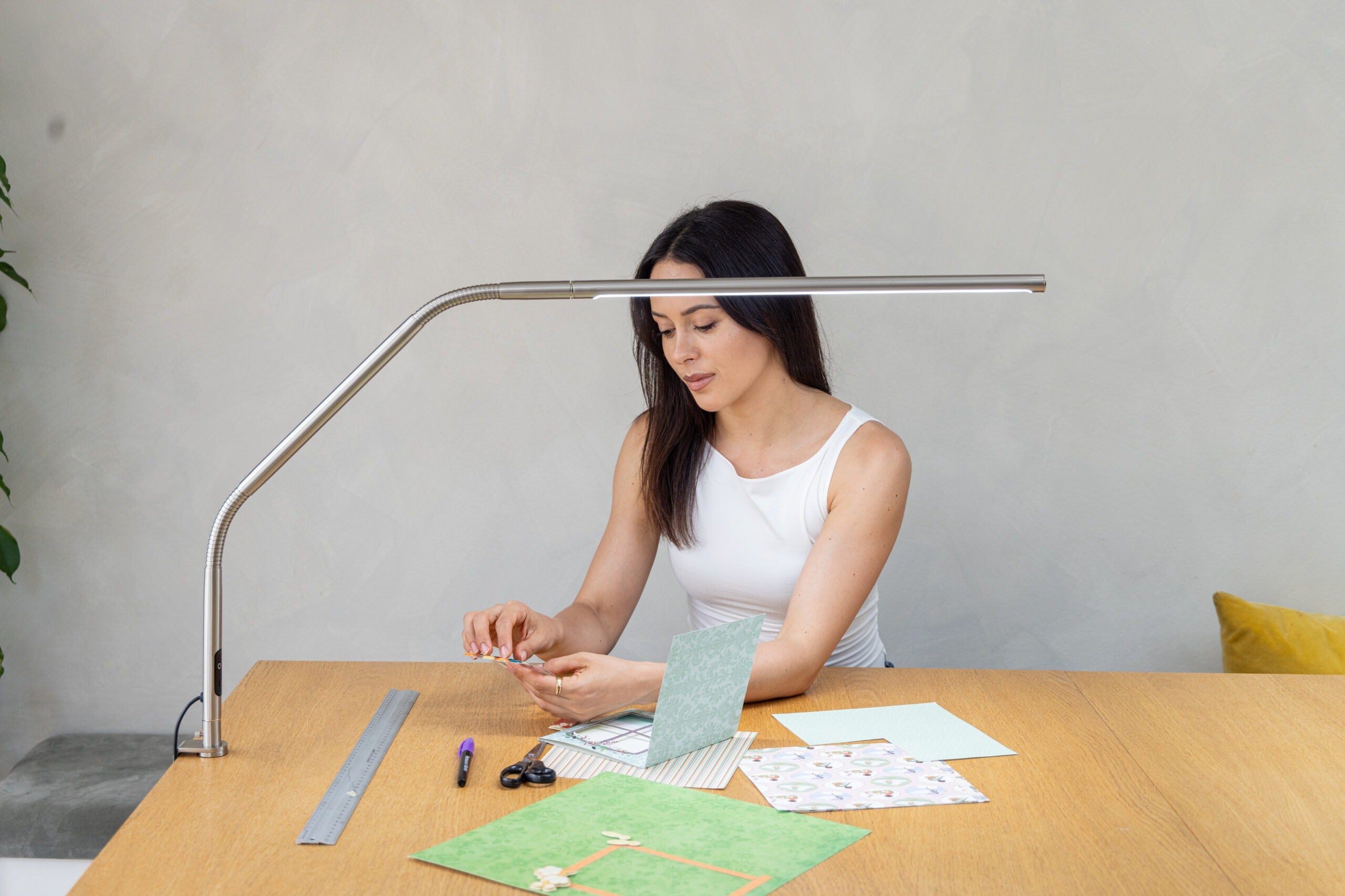 Slimline 4 Led Table Lamp